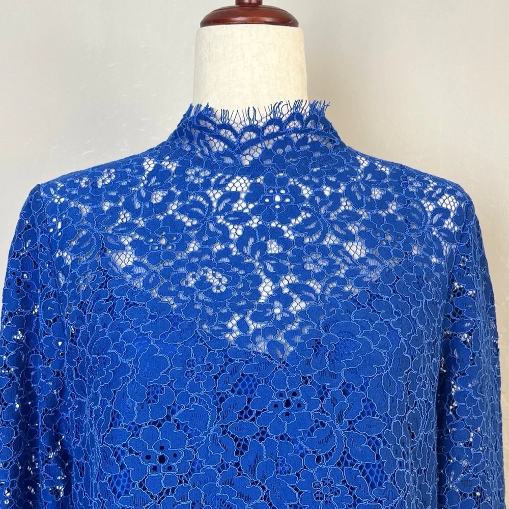 •J.CREW• Regal Blue Scalloped Lace Long Sleeve‎ Mockneck Top Blouse Size 6